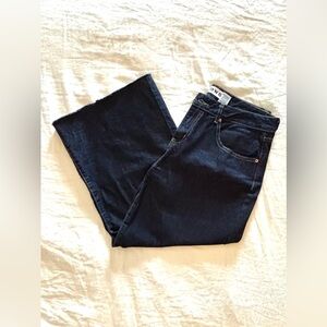 Cropped Wide Leg Jeans
